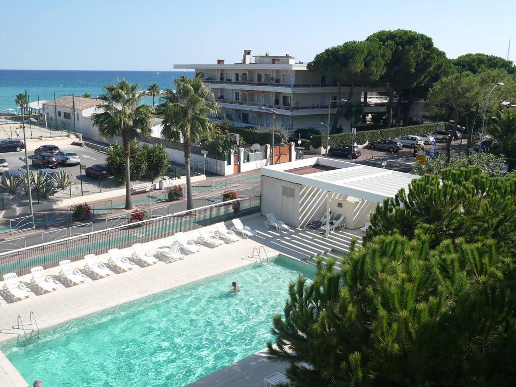 Residence Goelia Royal Cap Villeneuve-Loubet Bagian luar foto