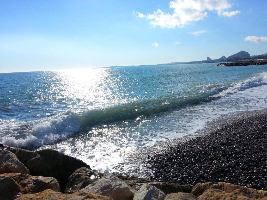 Residence Goelia Royal Cap Villeneuve-Loubet Bagian luar foto
